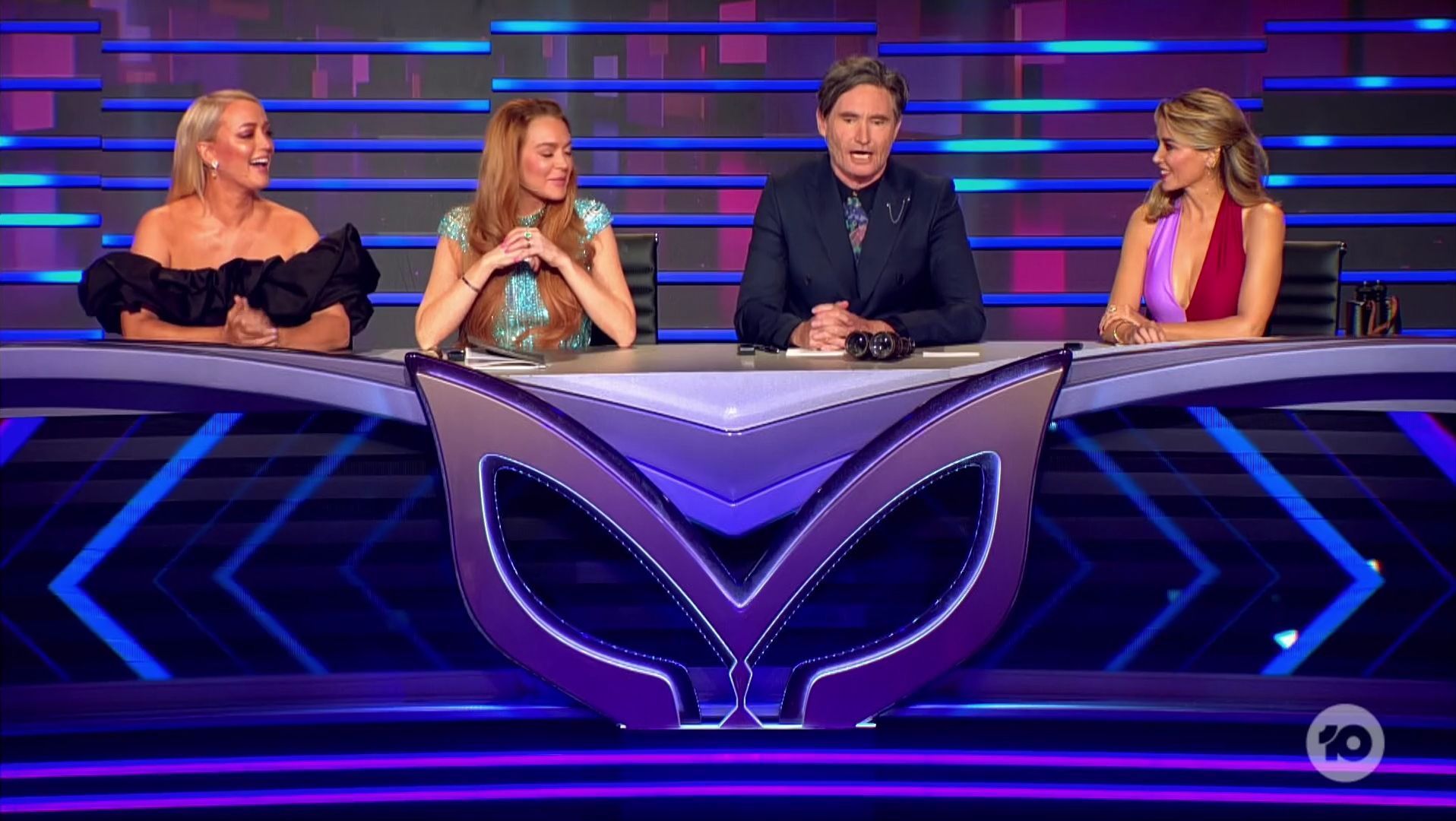 TheMaskedSingerAU-S01E01-034.jpg