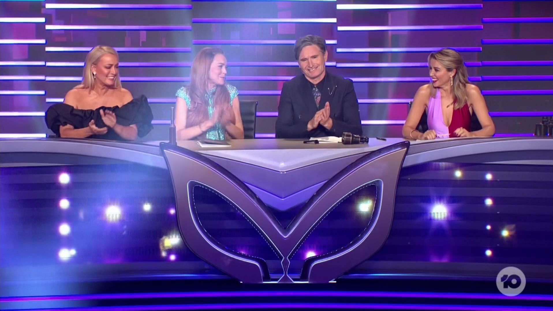 TheMaskedSingerAU-S01E01-406.jpg