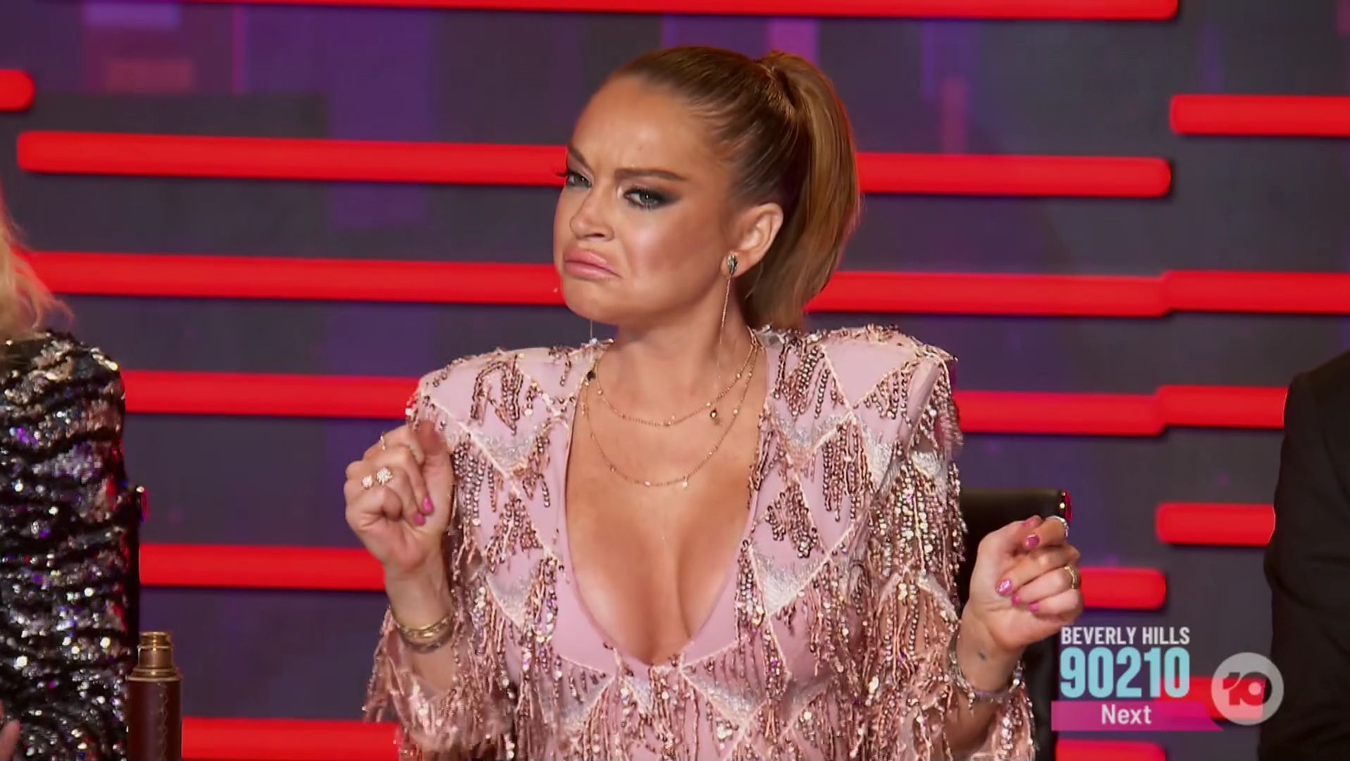 TheMaskedSingerAU-S01E02-059.jpg