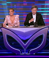 TheMaskedSingerAU-S01E02-078.jpg