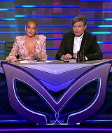 TheMaskedSingerAU-S01E02-241.jpg