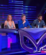 TheMaskedSingerAU-S01E04-150.jpg