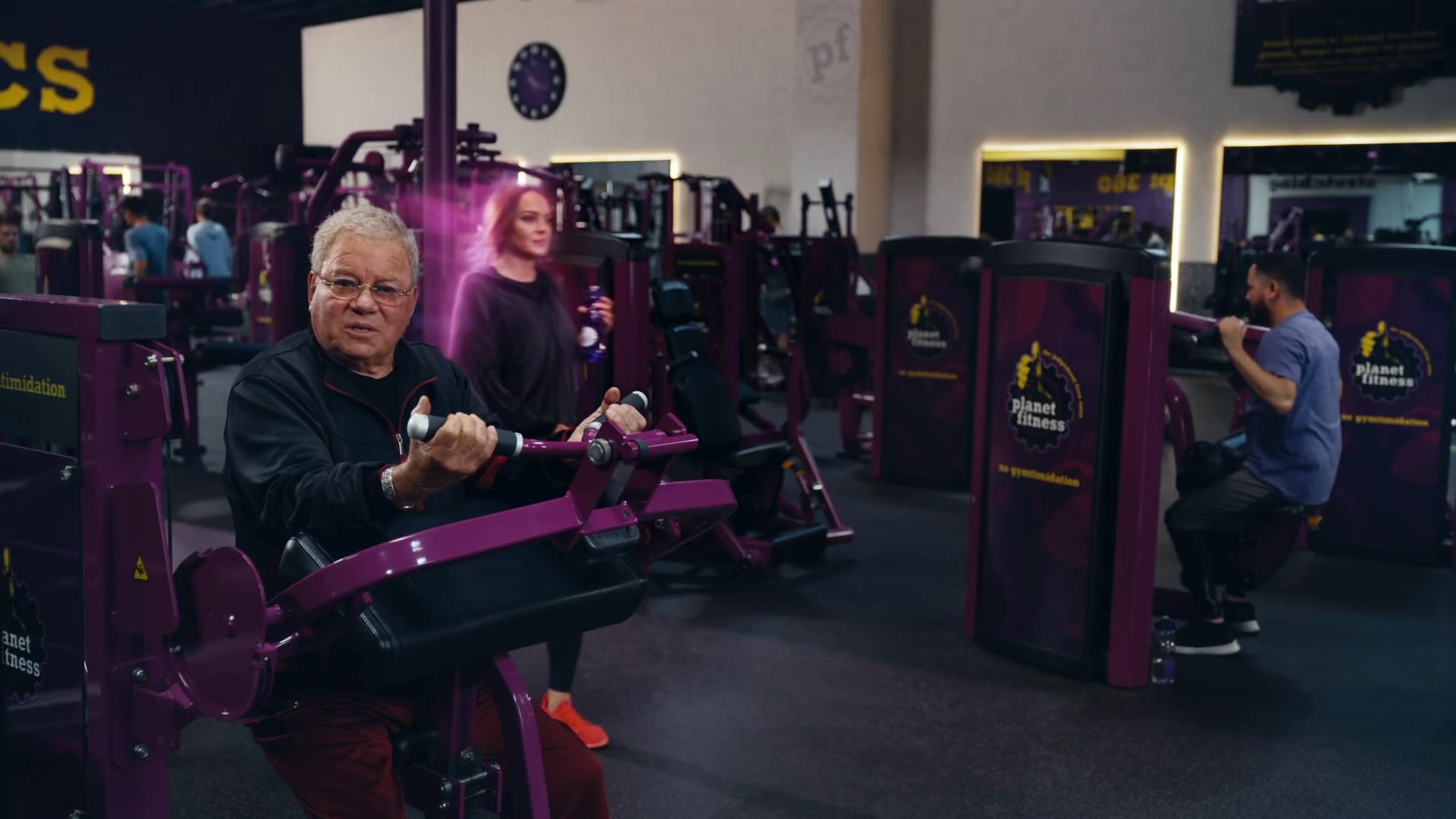 PlanetFitness_WhatsGottenIntoLindsay-303.jpg