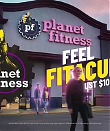 PlanetFitness_WhatsGottenIntoLindsay-409.jpg