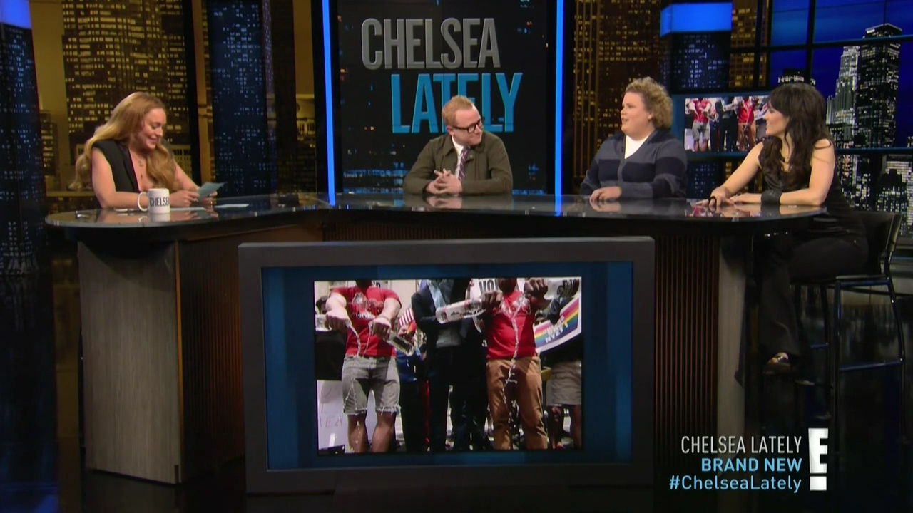 ChelseaLately_323.jpg