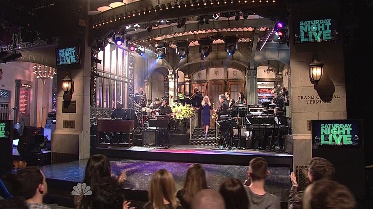 SNL-S37E16-004.jpg