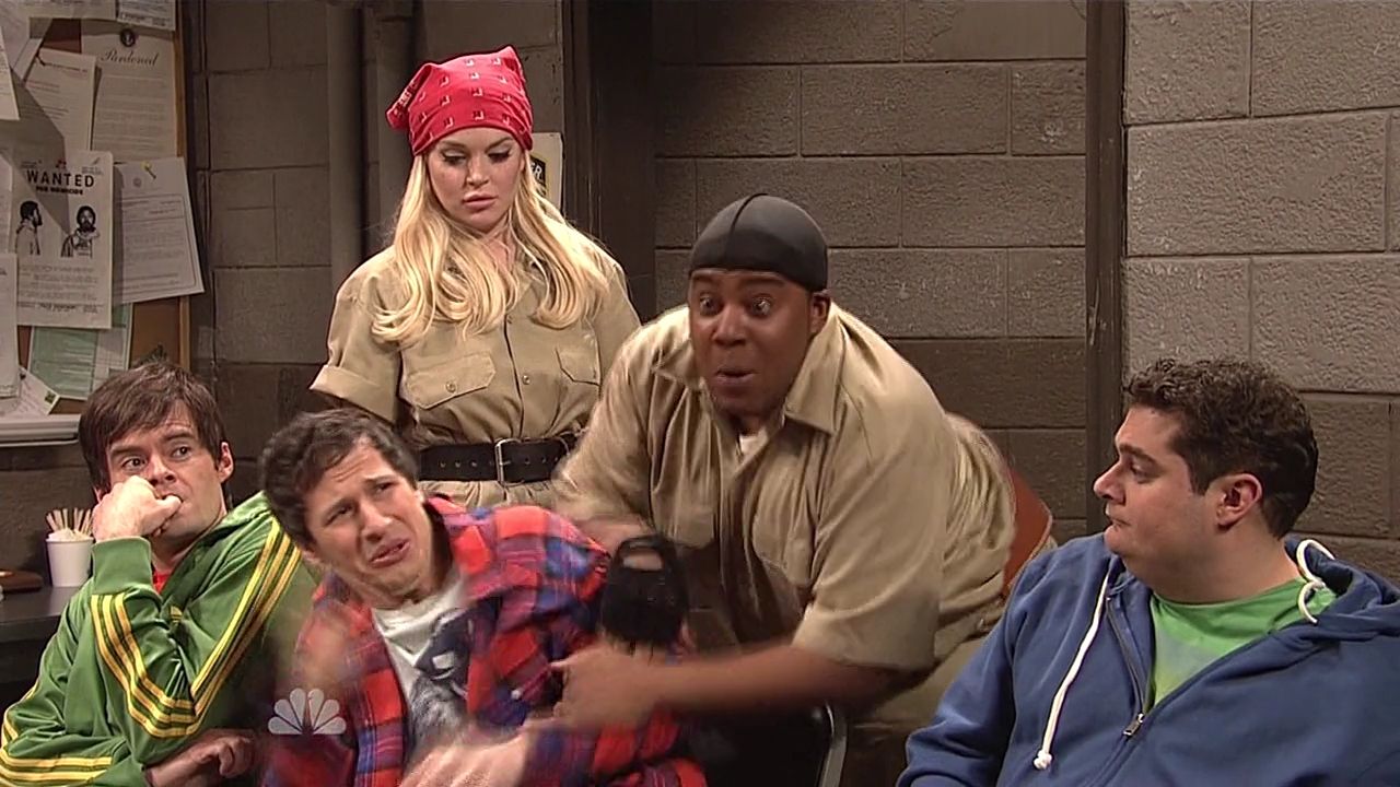 SNL-S37E16-305.jpg