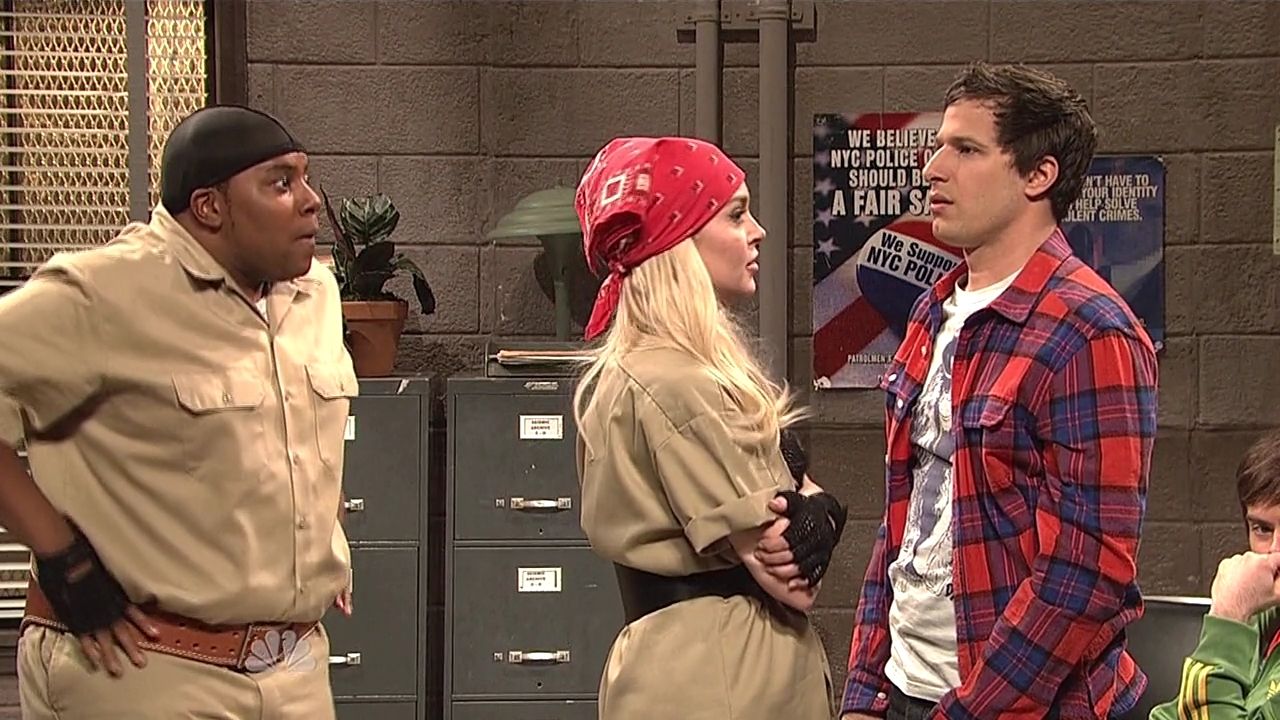 SNL-S37E16-381.jpg