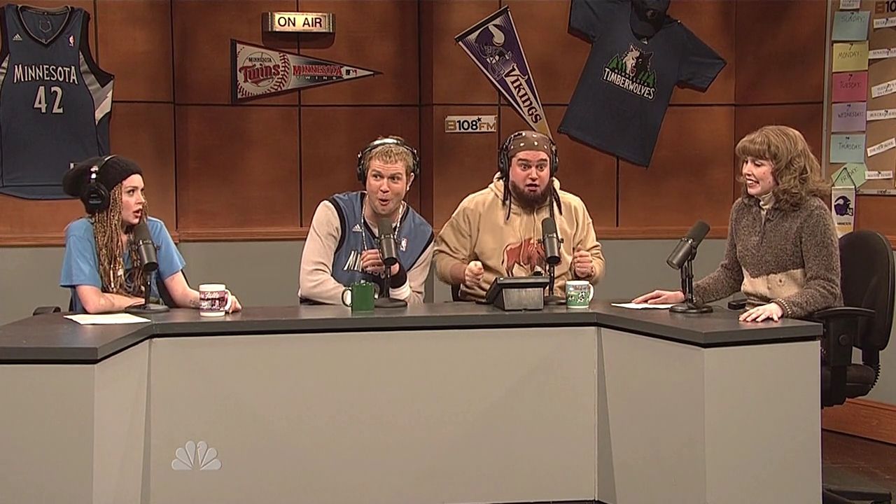 SNL-S37E16-607.jpg