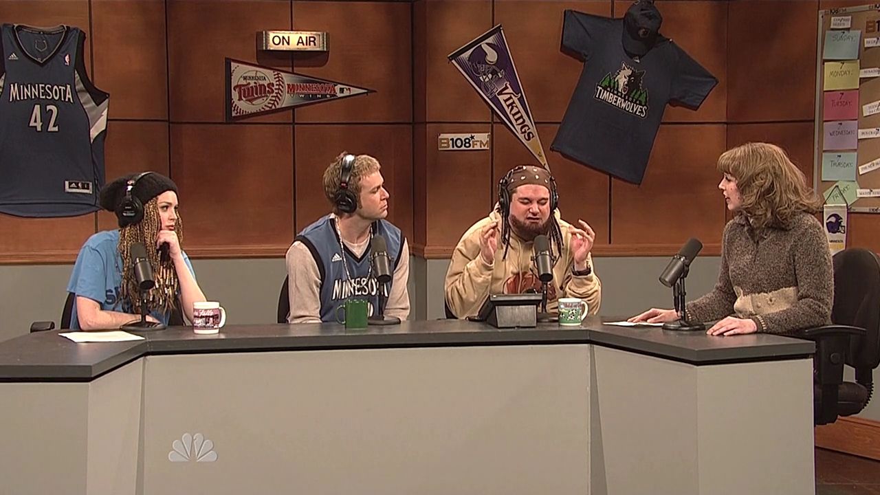 SNL-S37E16-663.jpg