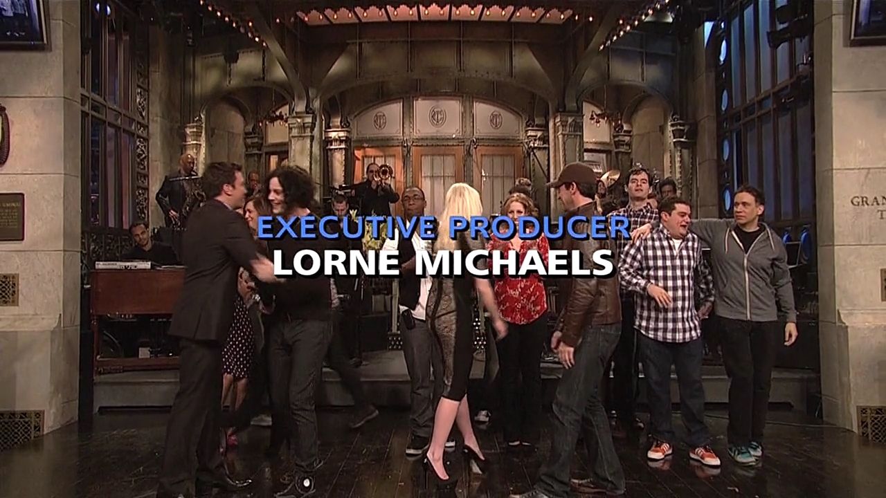 SNL-S37E16-911.jpg