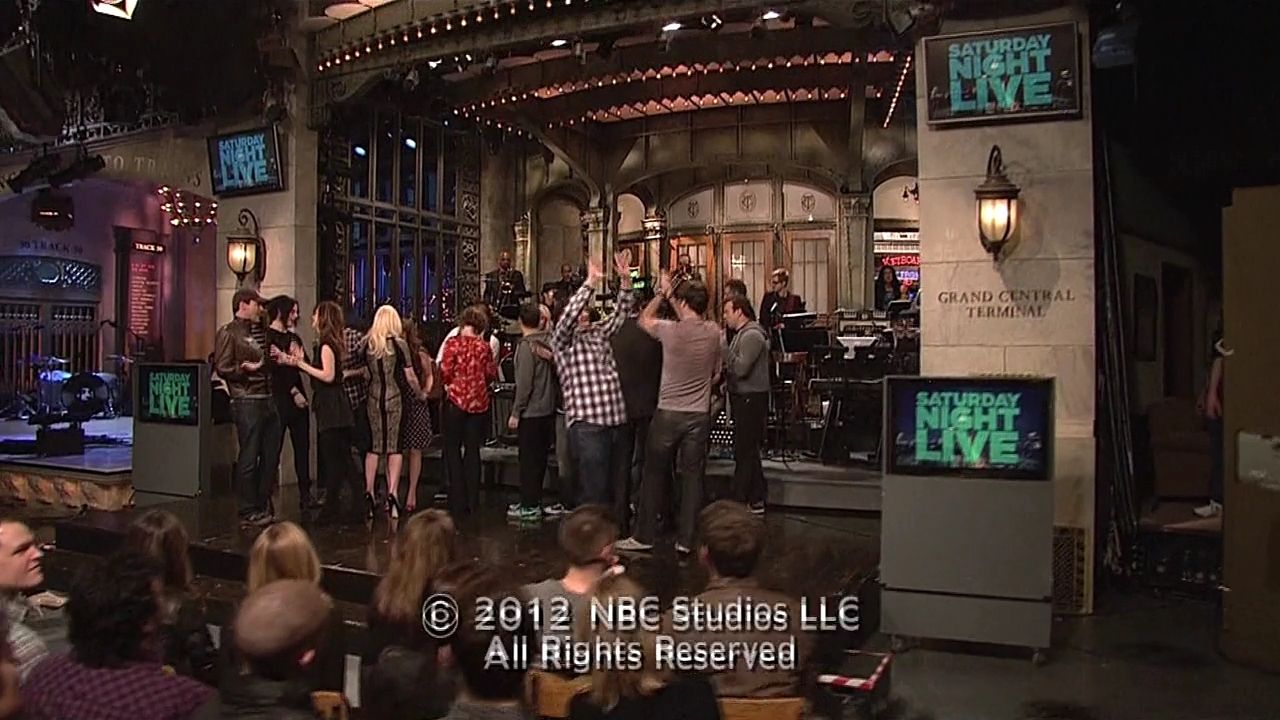 SNL-S37E16-934.jpg