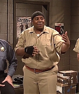 SNL-S37E16-330.jpg