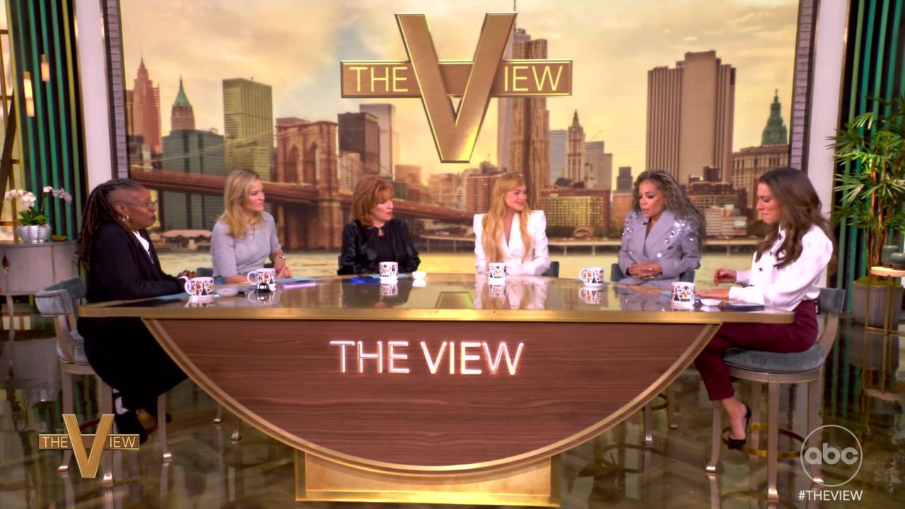 11-26-24-TheView-168.jpg